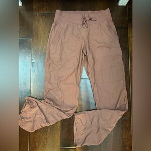 Lululemon dance pants size 8